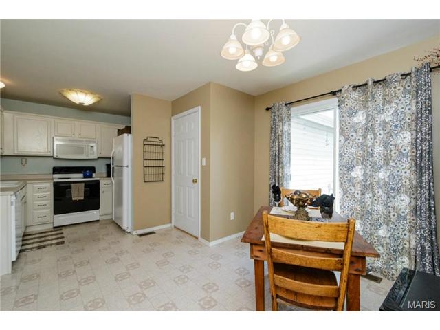 850 Brookmead, O'fallon, MO 63366 photo 5