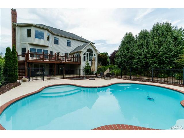 352 Pine Bend Dr, Chesterfield, MO 63005 photo 49