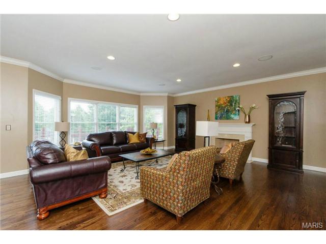352 Pine Bend Dr, Chesterfield, MO 63005 photo 7