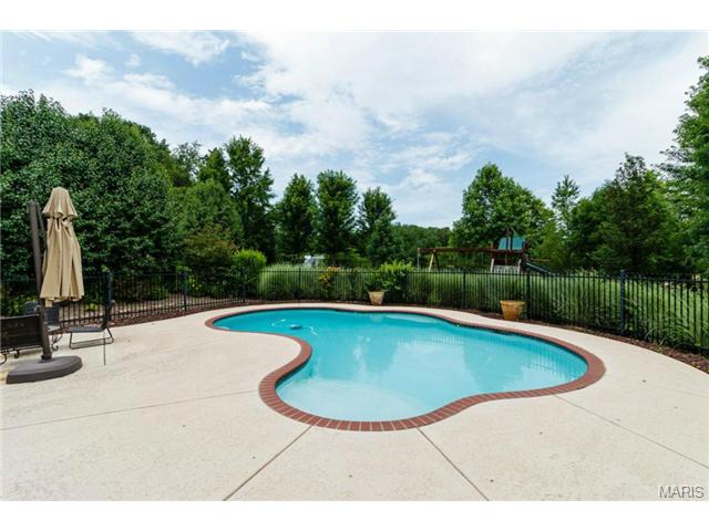 352 Pine Bend Dr, Chesterfield, MO 63005 photo 48