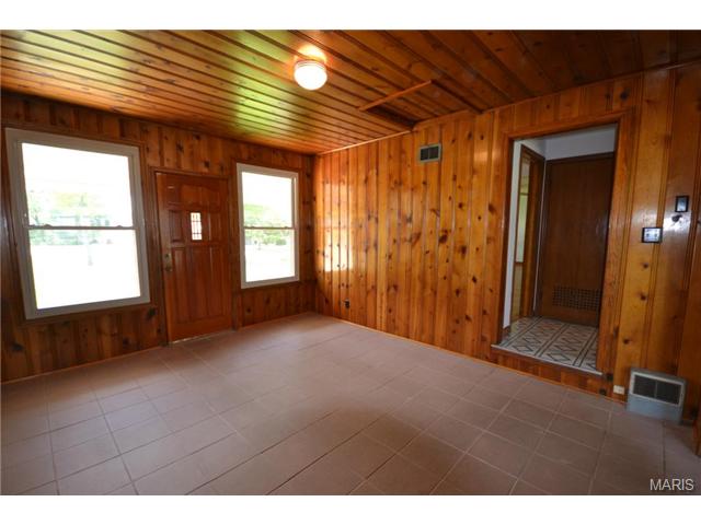 4055 Locke Ave, Bridgeton, MO 63044 photo 11