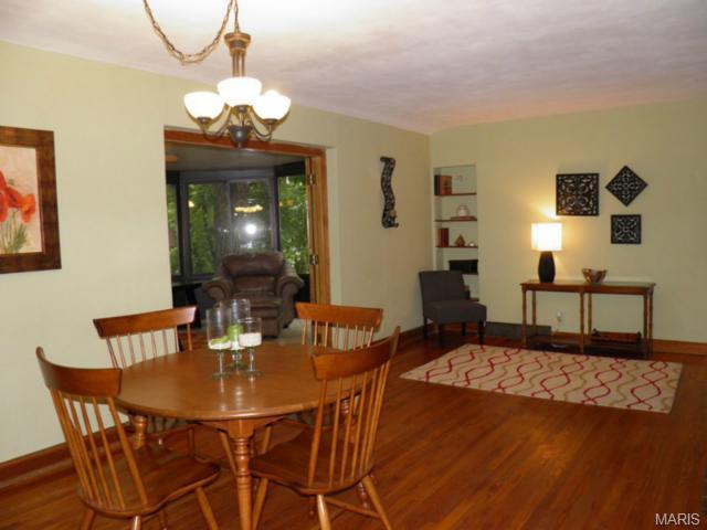 7306 Devonshire Ave, Saint Louis, MO 63119 photo 16