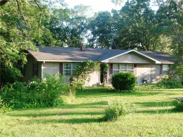 902 W Springfield Rd, Saint Clair, MO 63077 photo 1