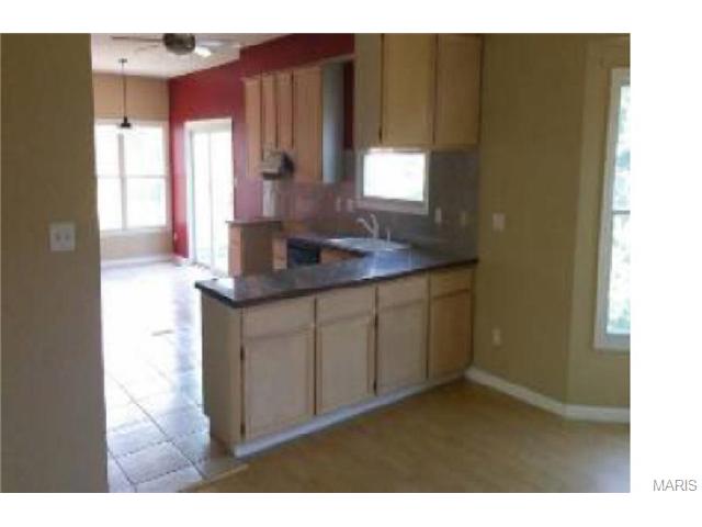 327 Camilla, O'fallon, MO 63366 photo 8