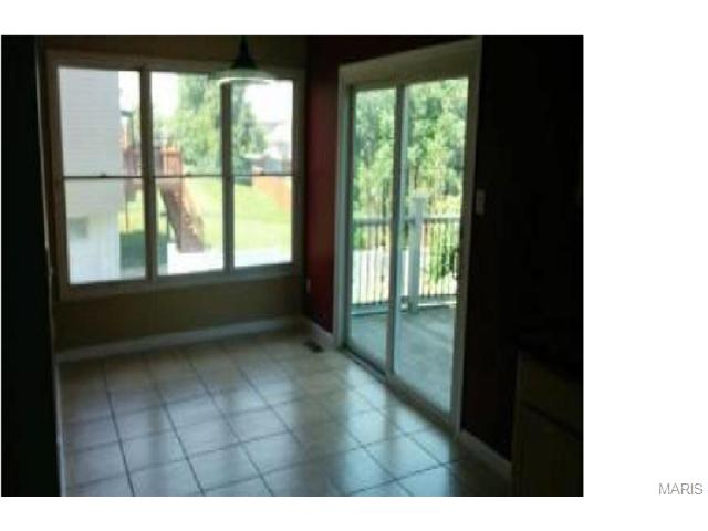 327 Camilla, O'fallon, MO 63366 photo 9