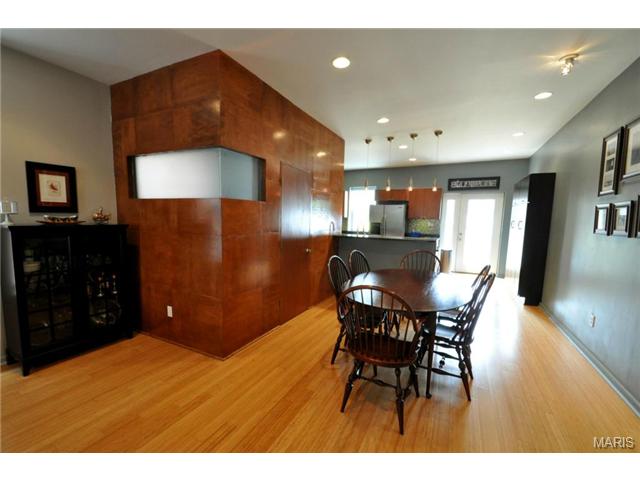 5328 Devonshire Ave, Saint Louis, MO 63109 photo 7