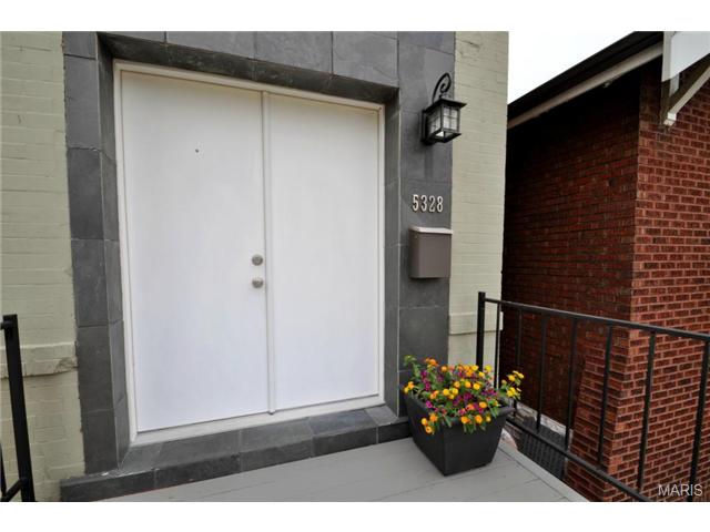 5328 Devonshire Ave, Saint Louis, MO 63109 photo 3