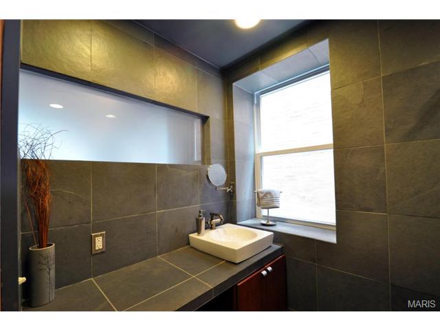 5328 Devonshire Ave, Saint Louis, MO 63109 photo 14