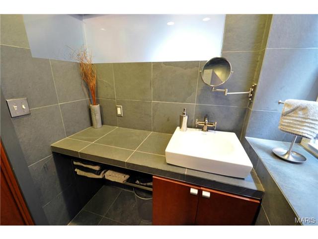 5328 Devonshire Ave, Saint Louis, MO 63109 photo 13