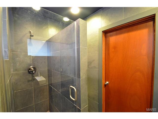 5328 Devonshire Ave, Saint Louis, MO 63109 photo 15
