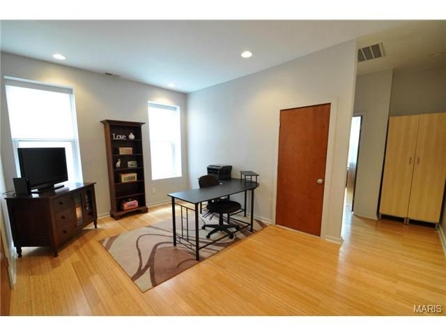 5328 Devonshire Ave, Saint Louis, MO 63109 photo 20