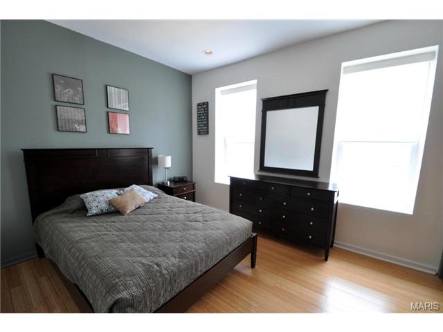 5328 Devonshire Ave, Saint Louis, MO 63109 photo 21
