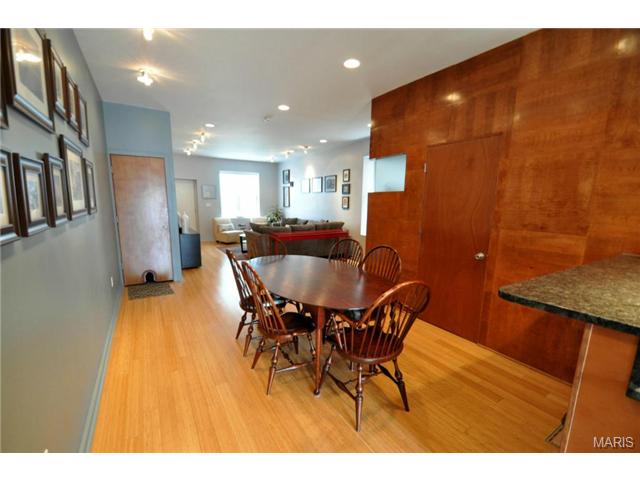 5328 Devonshire Ave, Saint Louis, MO 63109 photo 8