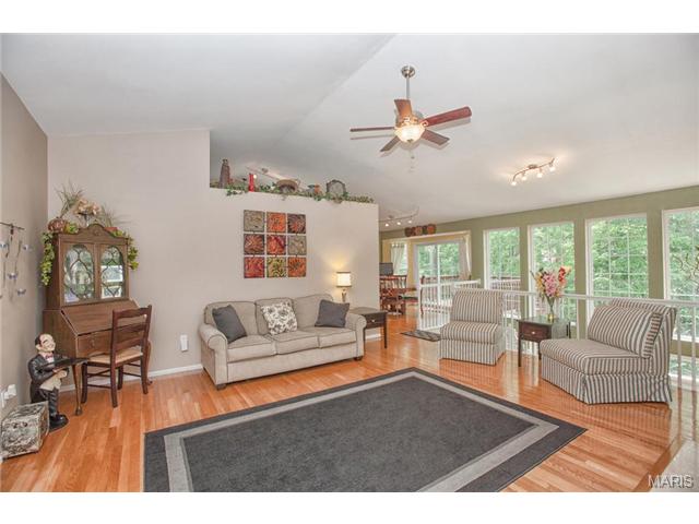 1258 Richland Mdws, Ballwin, MO 63021 photo 16