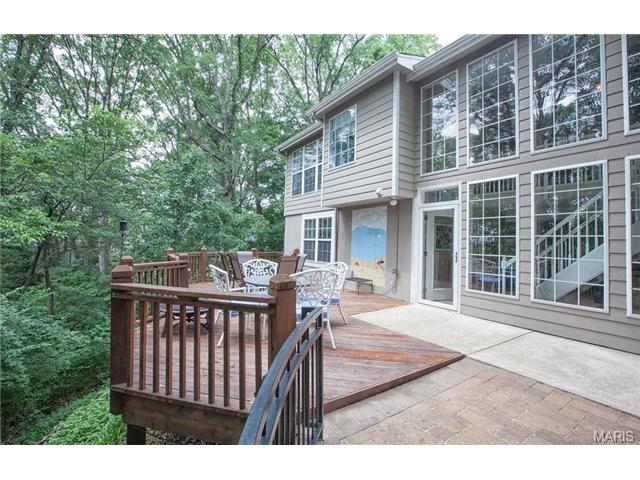 1258 Richland Mdws, Ballwin, MO 63021 photo 43