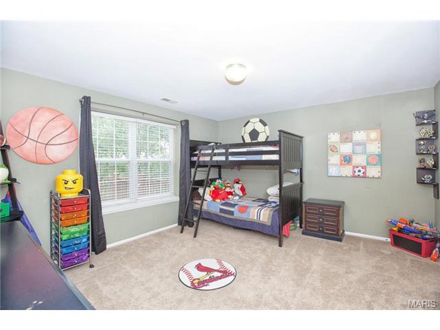 1258 Richland Mdws, Ballwin, MO 63021 photo 31