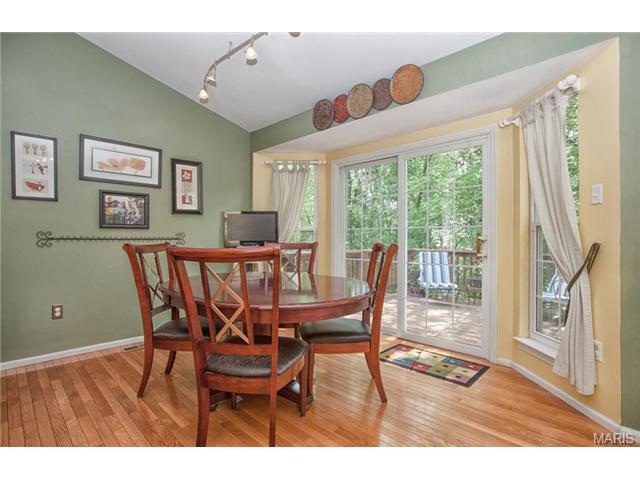 1258 Richland Mdws, Ballwin, MO 63021 photo 8