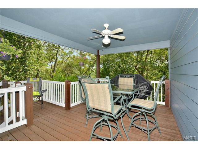 938 Timber Glen Ln, Ballwin, MO 63021 photo 7