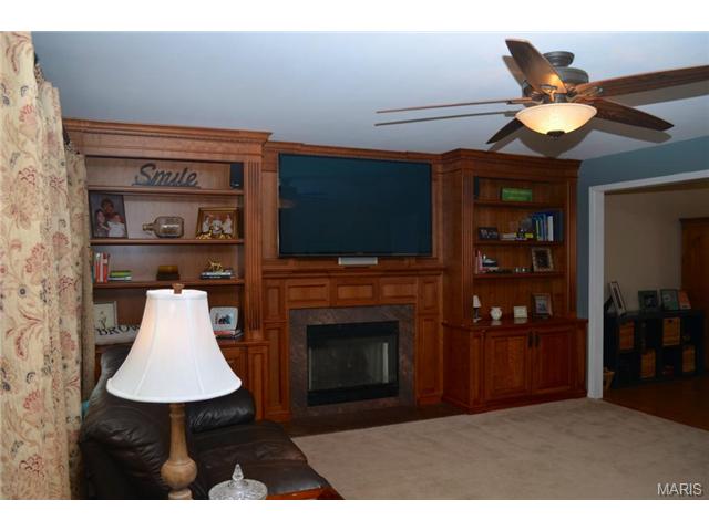 806 Emerald Oaks Ct, Eureka, MO 63025 photo 14