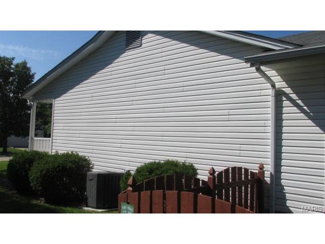 2901 White Stable Dr, O'fallon, MO 63368 photo 11