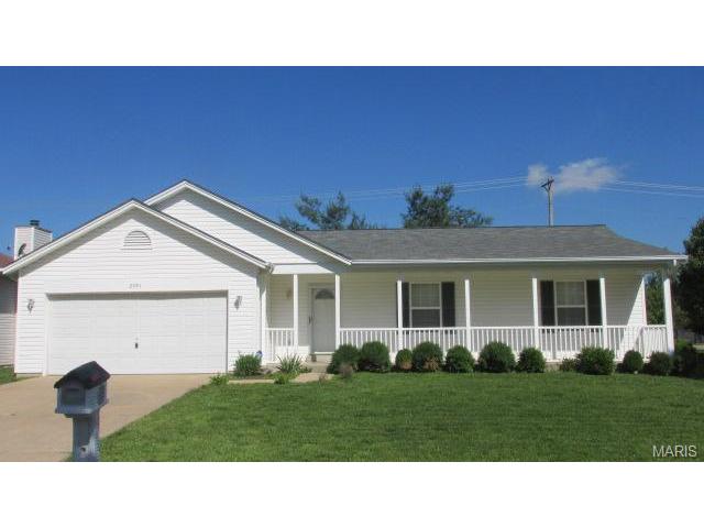 2901 White Stable Dr, O'fallon, MO 63368 photo 2