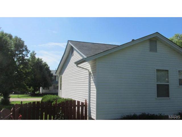 2901 White Stable Dr, O'fallon, MO 63368 photo 10