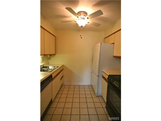 711 Lofty Pt #A, Ballwin, MO 63021 photo 7