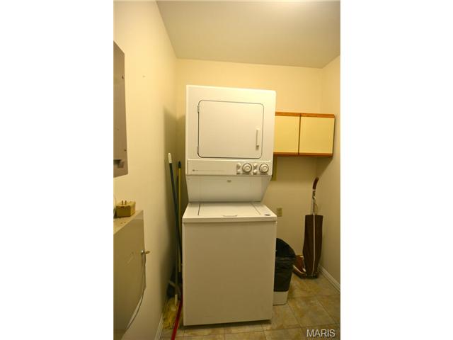 711 Lofty Pt #A, Ballwin, MO 63021 photo 18