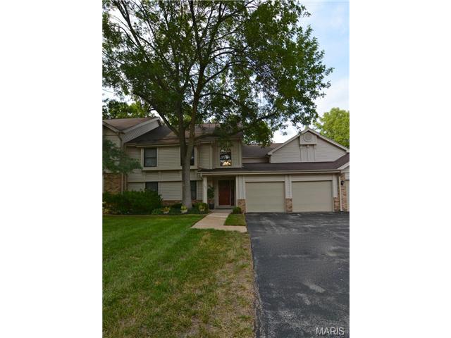 711 Lofty Pt #A, Ballwin, MO 63021 photo 1