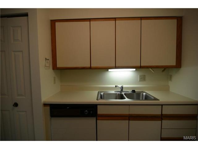 711 Lofty Pt #A, Ballwin, MO 63021 photo 9