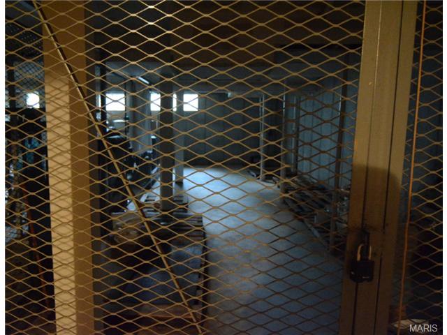 711 Lofty Pt #A, Ballwin, MO 63021 photo 21