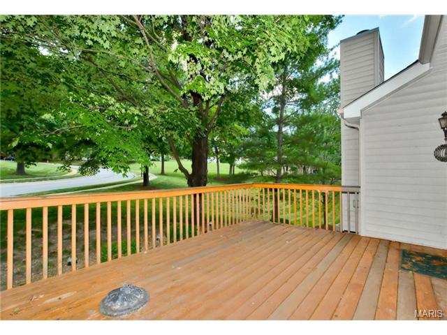 1012 Pocono Trl, Ballwin, MO 63021 photo 16