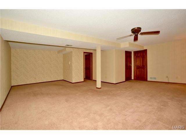 1012 Pocono Trl, Ballwin, MO 63021 photo 13