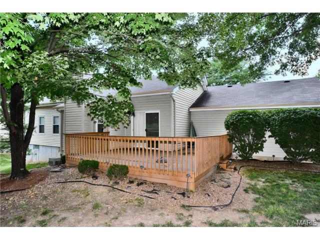 1012 Pocono Trl, Ballwin, MO 63021 photo 15