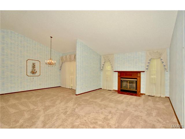 1012 Pocono Trl, Ballwin, MO 63021 photo 4