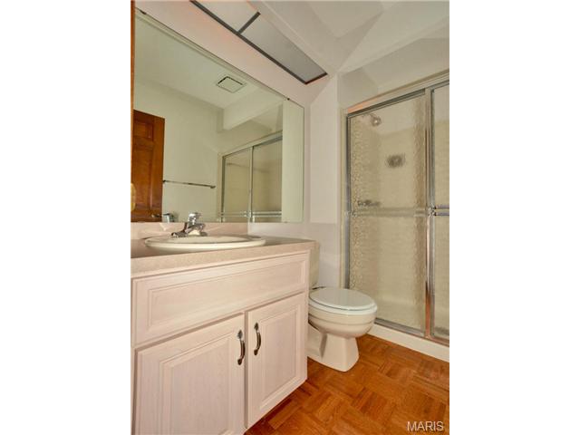 1012 Pocono Trl, Ballwin, MO 63021 photo 14
