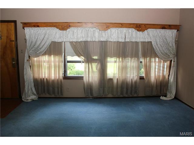 112 Maple Ln, Ballwin, MO 63011 photo 5