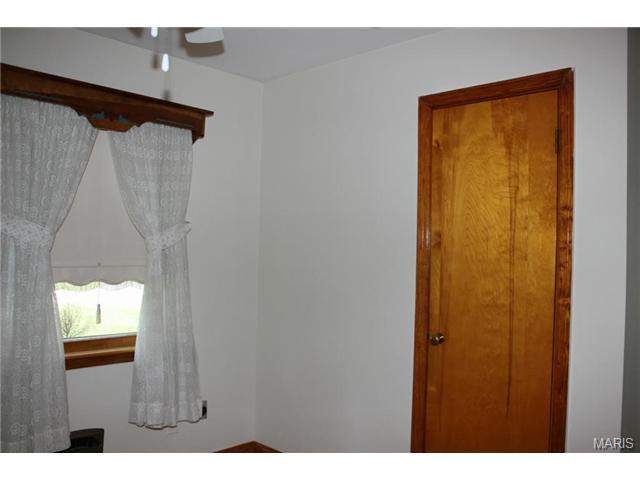 112 Maple Ln, Ballwin, MO 63011 photo 11