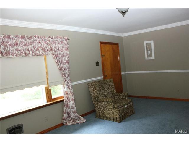 112 Maple Ln, Ballwin, MO 63011 photo 2