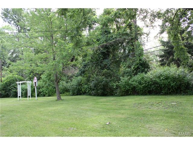112 Maple Ln, Ballwin, MO 63011 photo 18