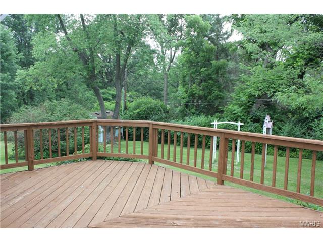 112 Maple Ln, Ballwin, MO 63011 photo 16