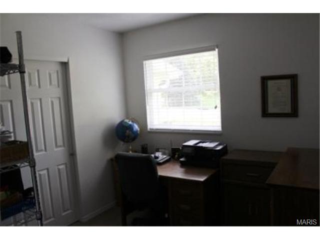 246 Howard Dr, Ballwin, MO 63021 photo 14