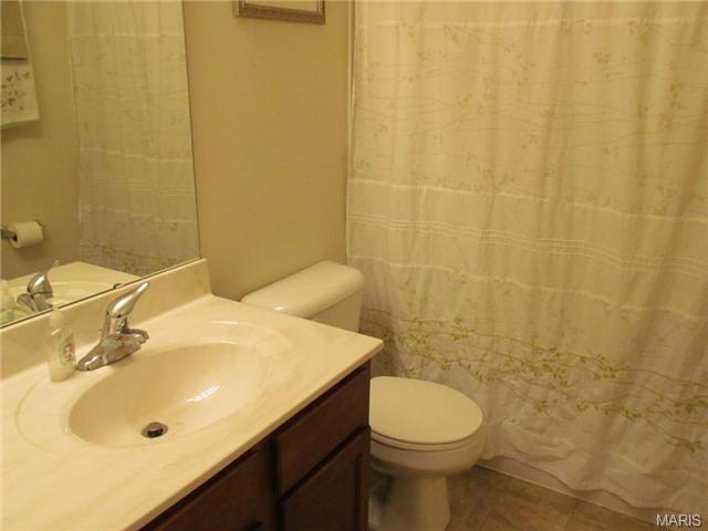 237 Shady Rock Ln, O'fallon, MO 63368 photo 13