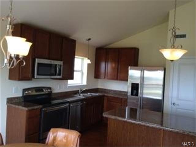 330 Bramblett Hls, O'fallon, MO 63366 photo 3