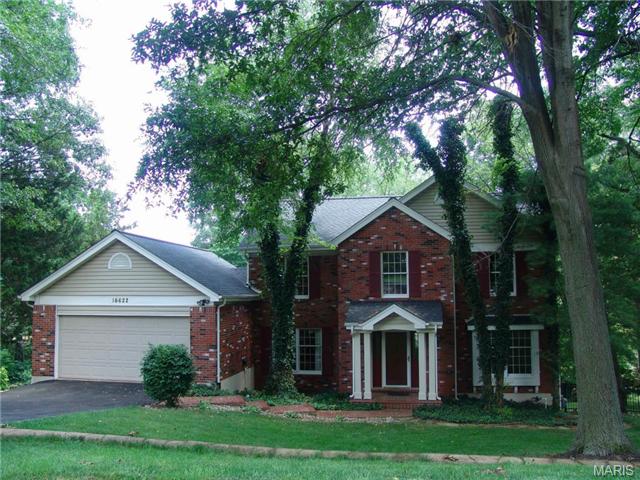16622 Evergreen Frst, Ballwin, MO 63011 photo 2