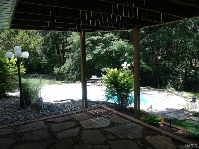 16622 Evergreen Frst, Ballwin, MO 63011 photo 38