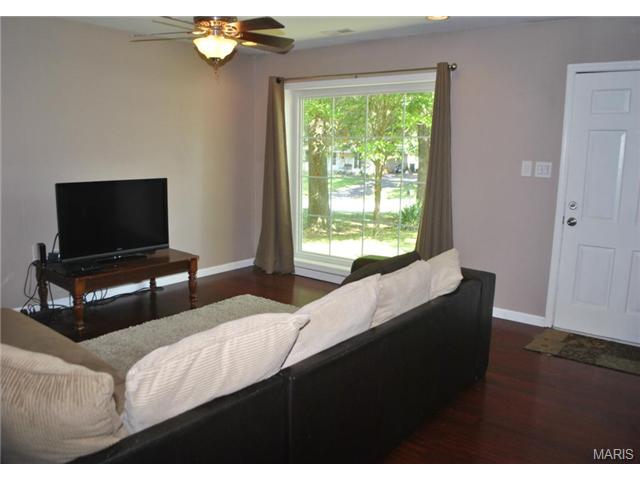 929 Crestland Dr, Ballwin, MO 63011 photo 7