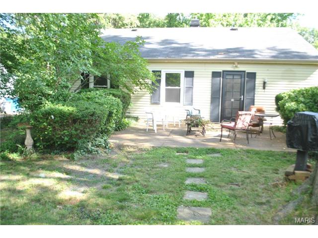 929 Crestland Dr, Ballwin, MO 63011 photo 13