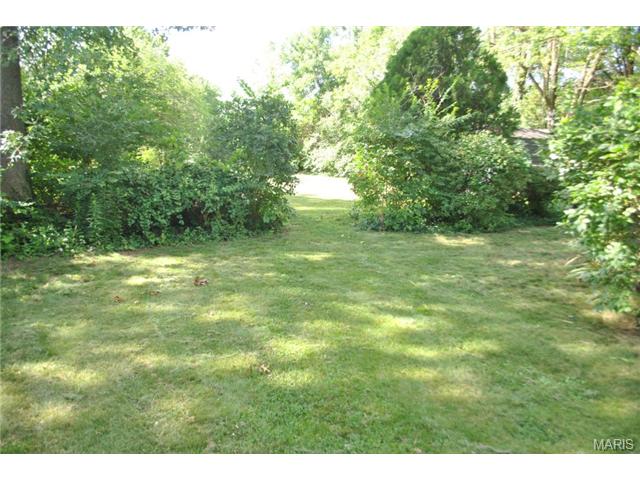 929 Crestland Dr, Ballwin, MO 63011 photo 15