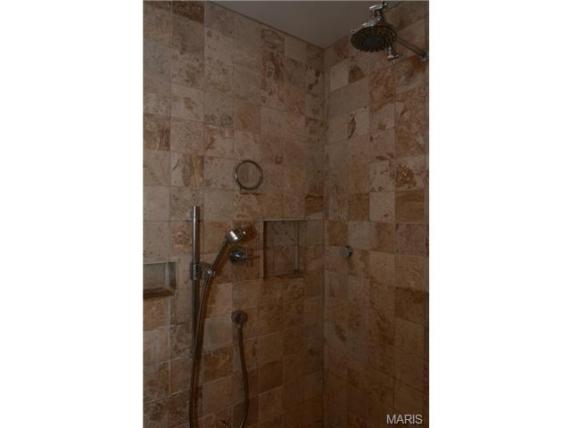 822 Nancy Ln, Weldon Spring, MO 63304 photo 17